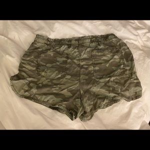 American Eagle Soft Short